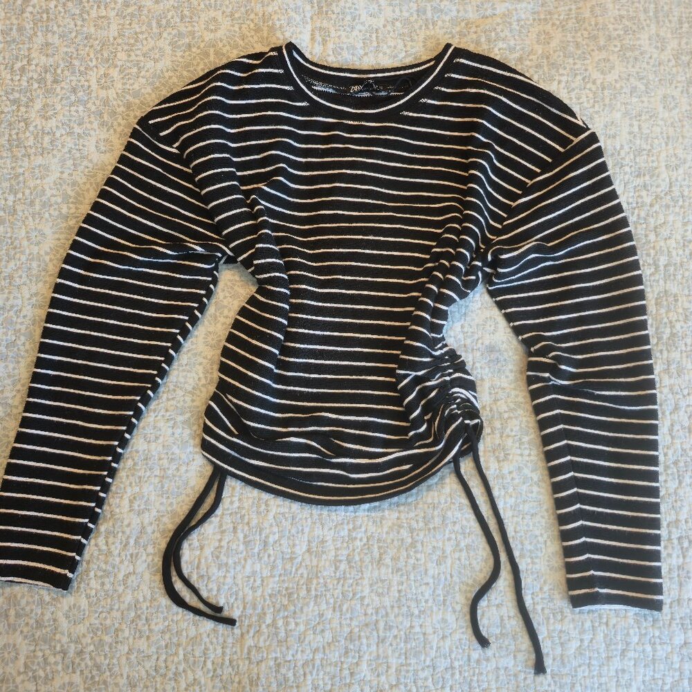 ZARA Sweater, Size Small